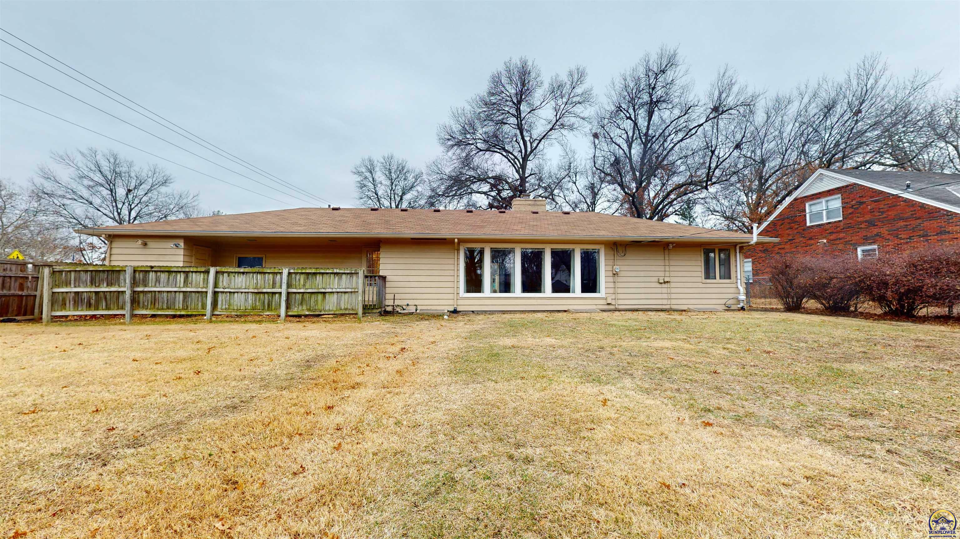 Property Photo:  3900 SW Holly Ln  KS 66604 