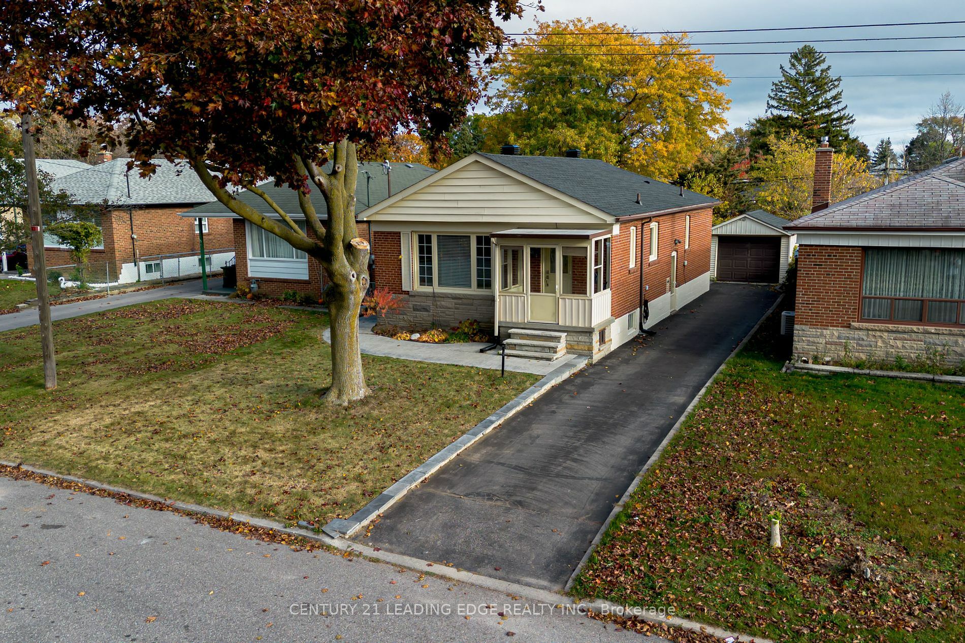 51 Kilgreggan Cres  Toronto ON M1J 1S4 photo