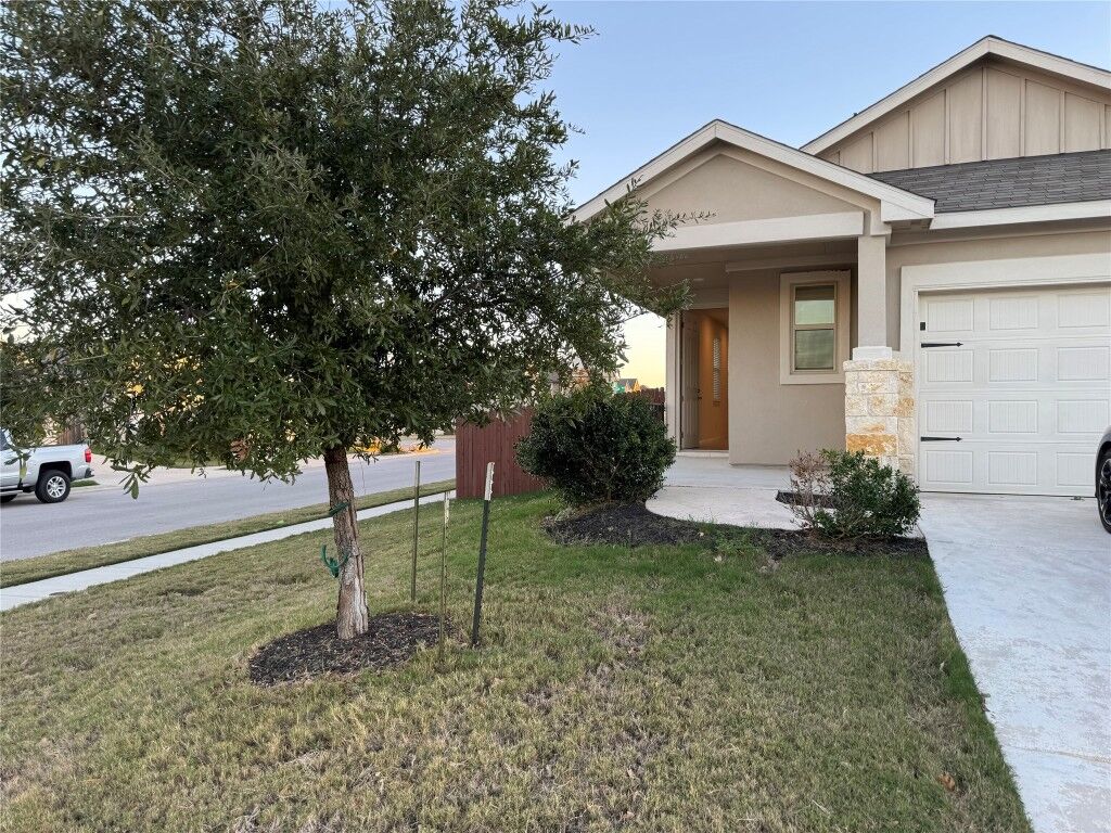 Property Photo:  101 McFarland Street  TX 78628 