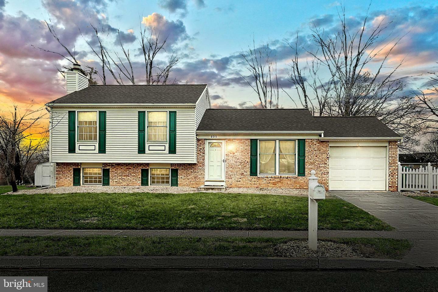 Property Photo:  805 Briarwood Lane  PA 17011 