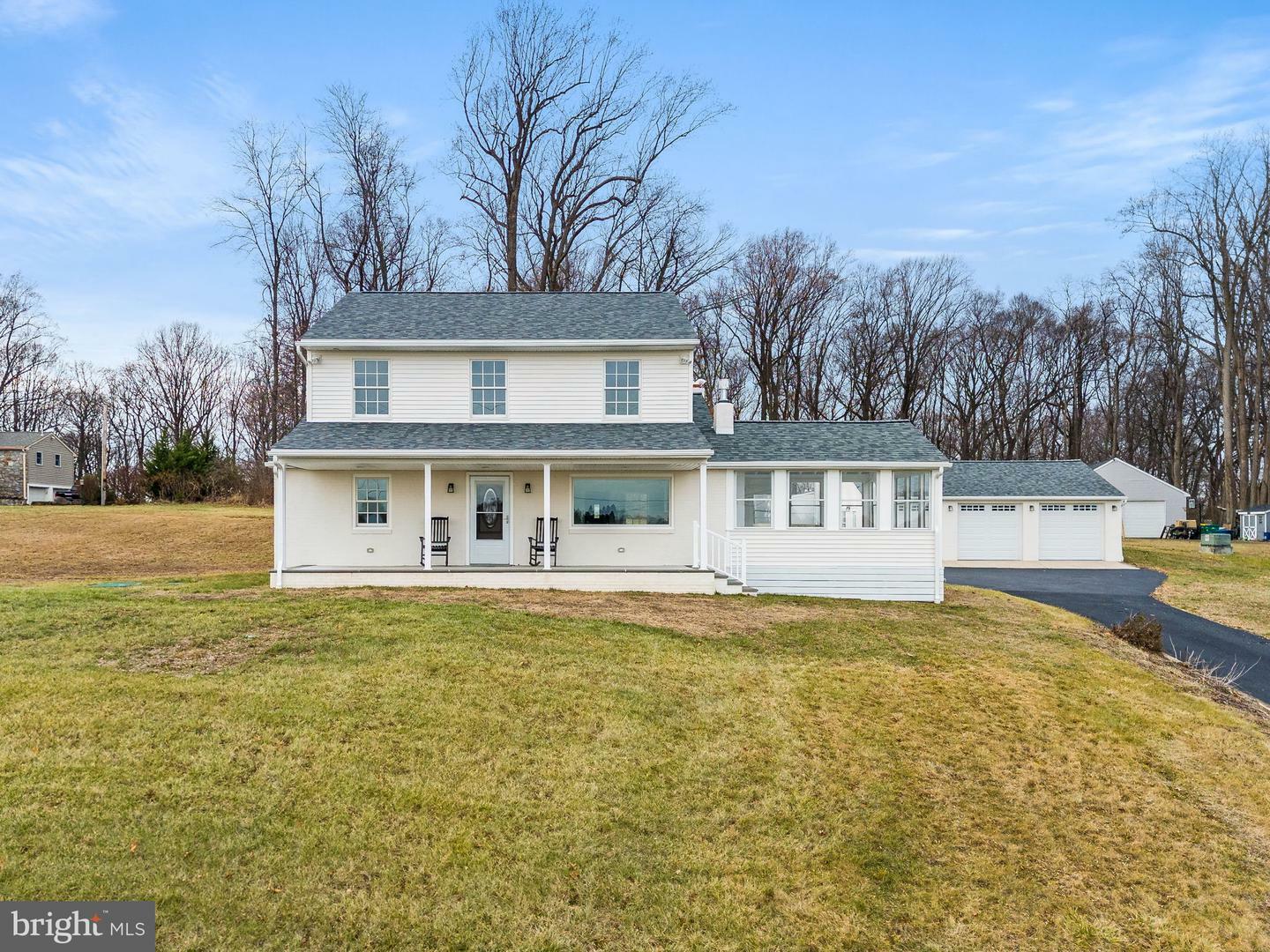 Property Photo:  905 Ebelhare Road  PA 19465 