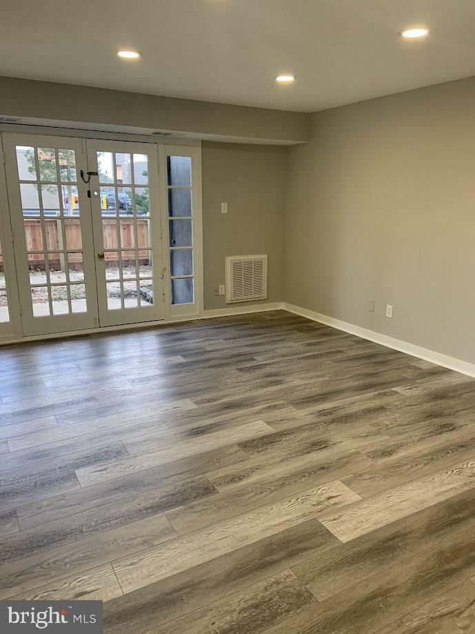 Property Photo: 7091 Spring Garden Drive Tl2 VA 22150