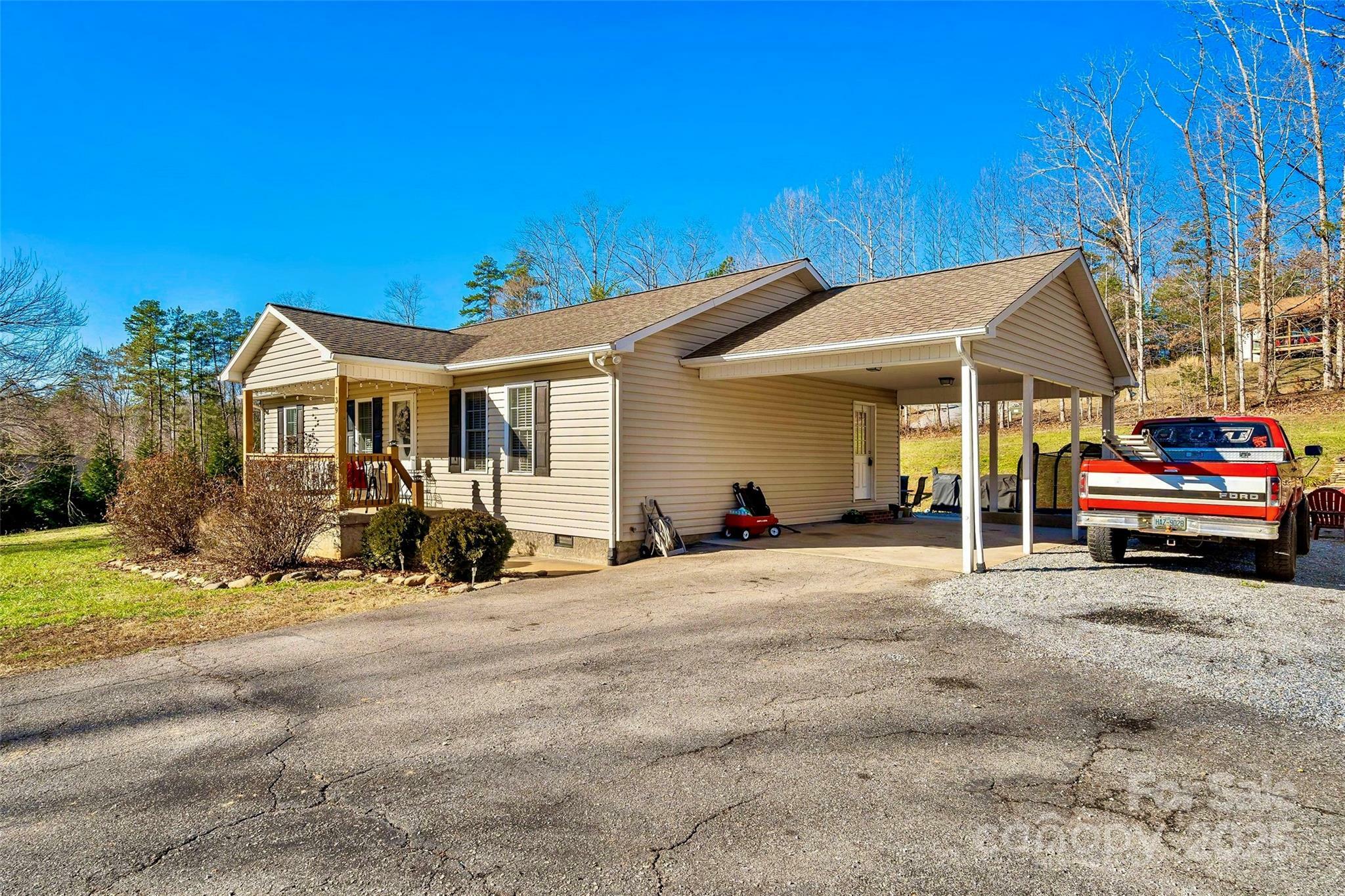 Property Photo:  139 Winsome Forest Drive 2  NC 28761 