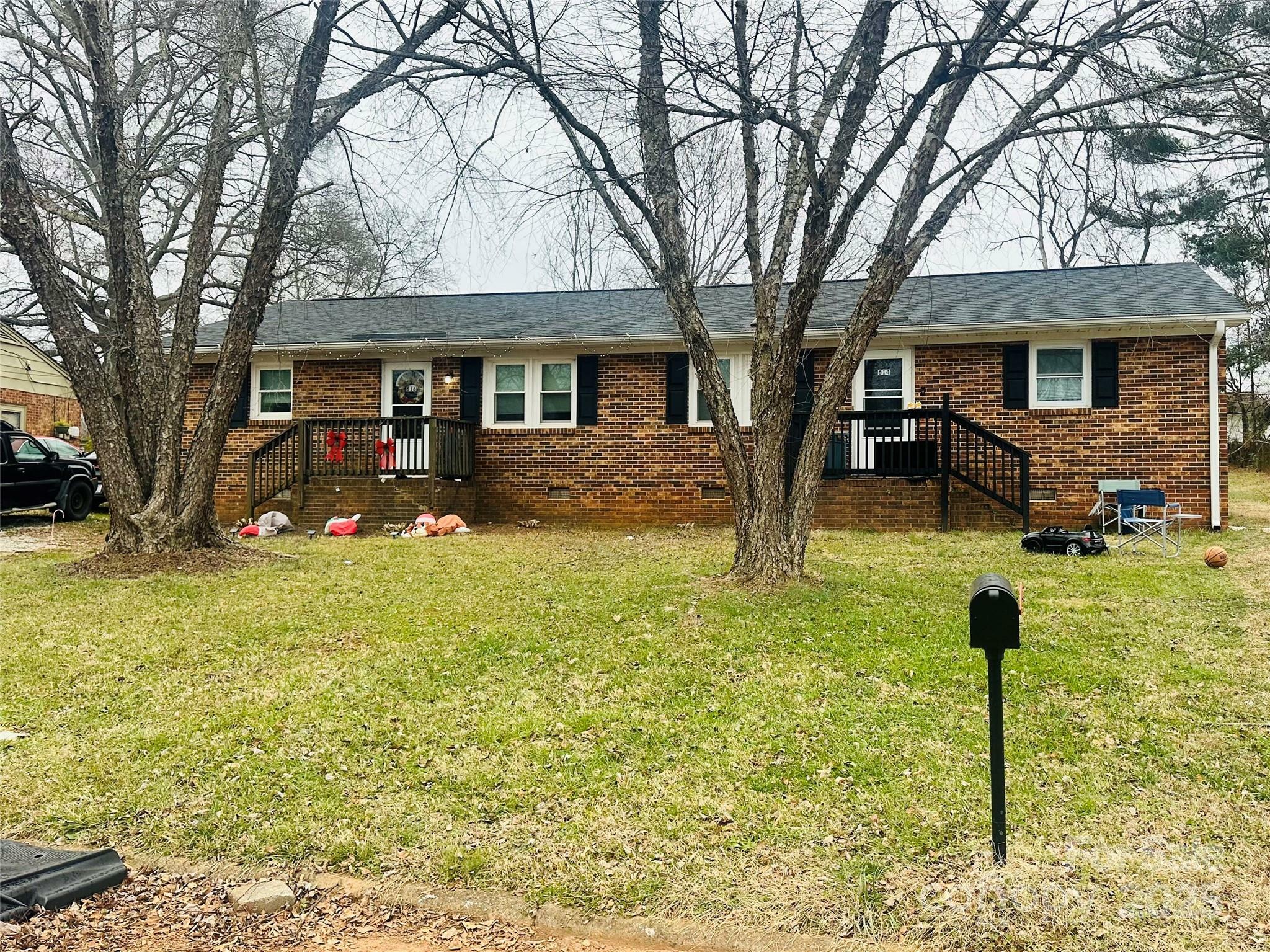 Property Photo: 614/616 Temple Street NC 28086