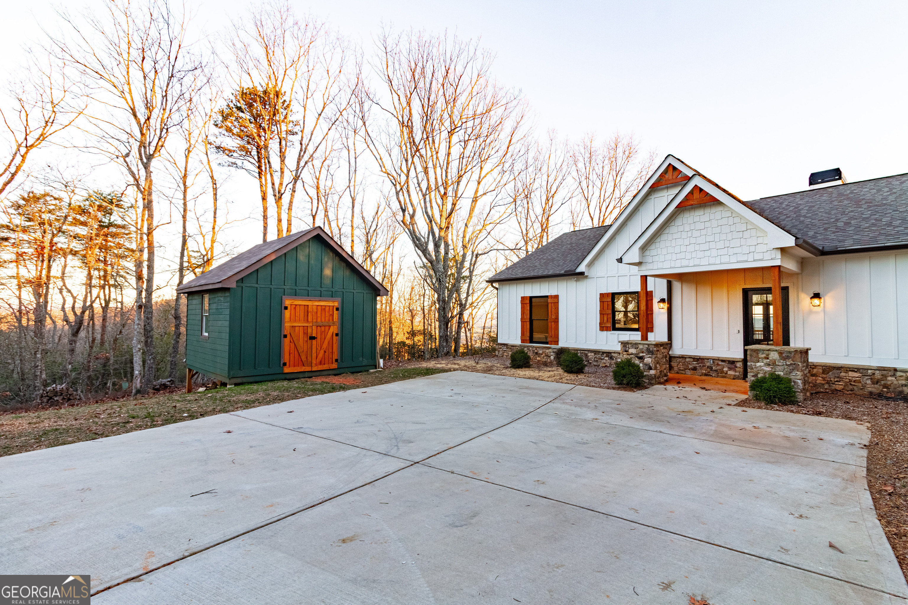 Property Photo: 1335 Daybreak Road GA 30528