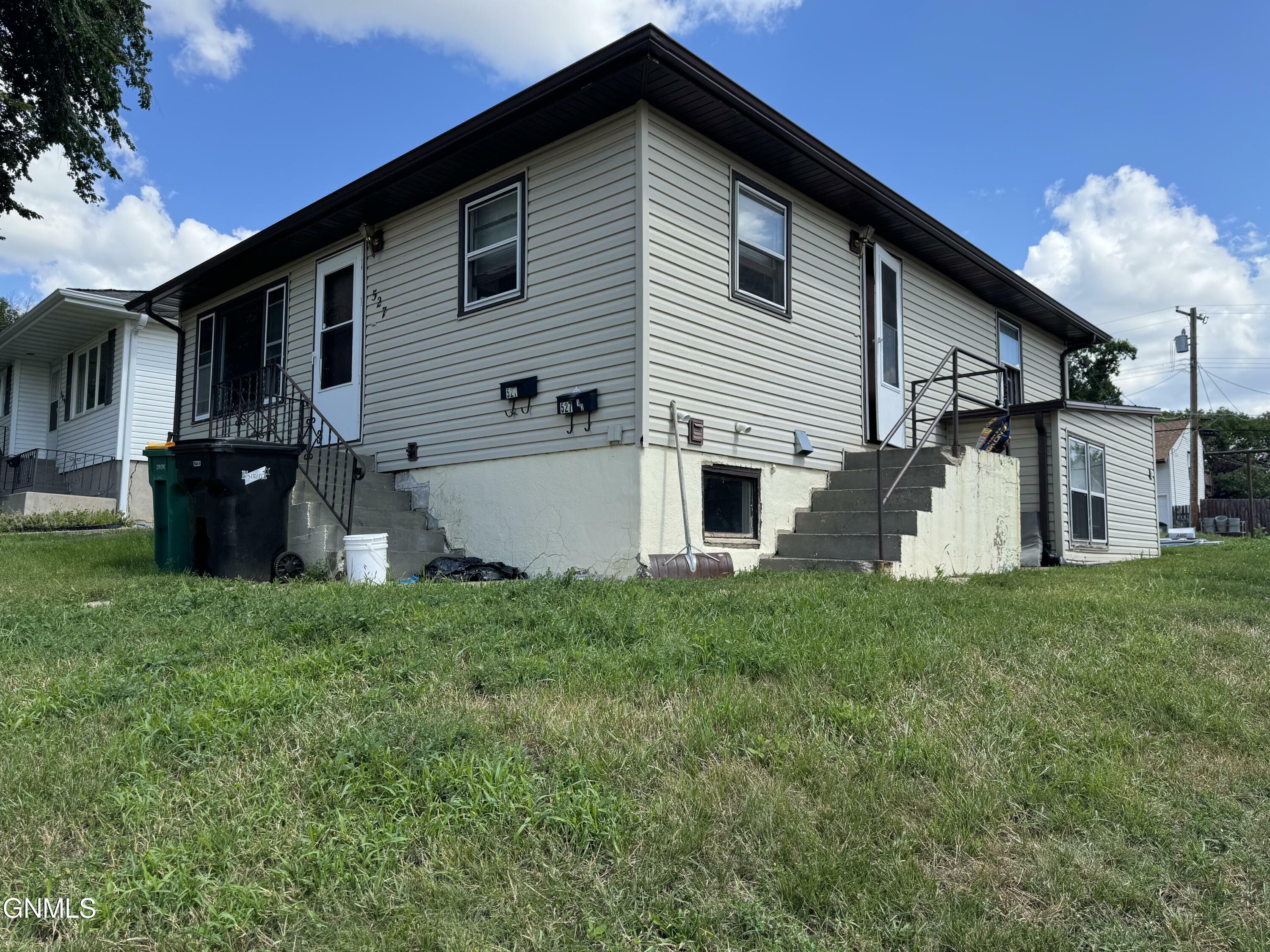 Property Photo:  527 N 19th Street  ND 58501 