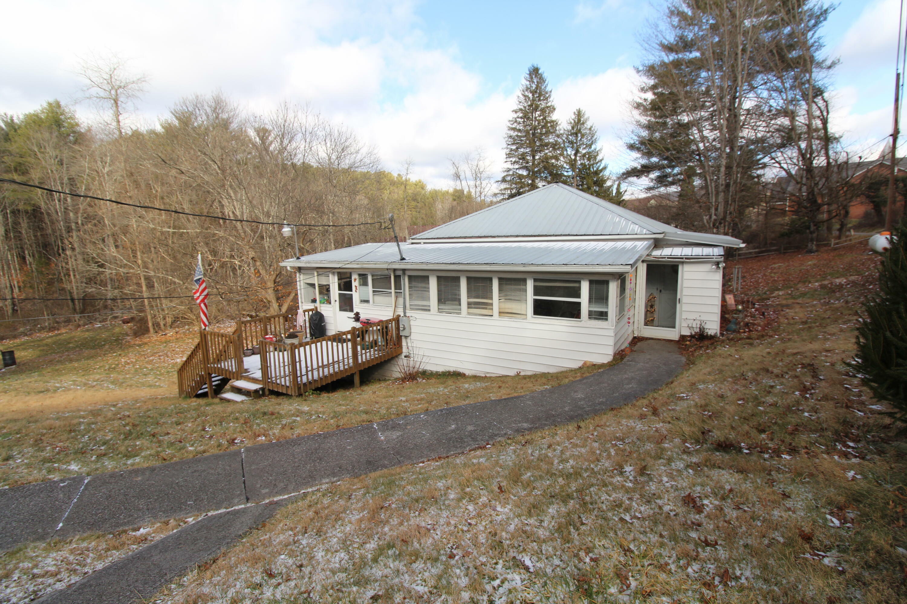 158 Beagle Club Rd  Jumping Branch WV 25969 photo