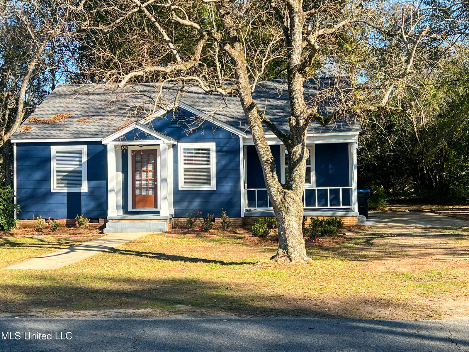 Property Photo:  144 Summer Street  MS 39452 