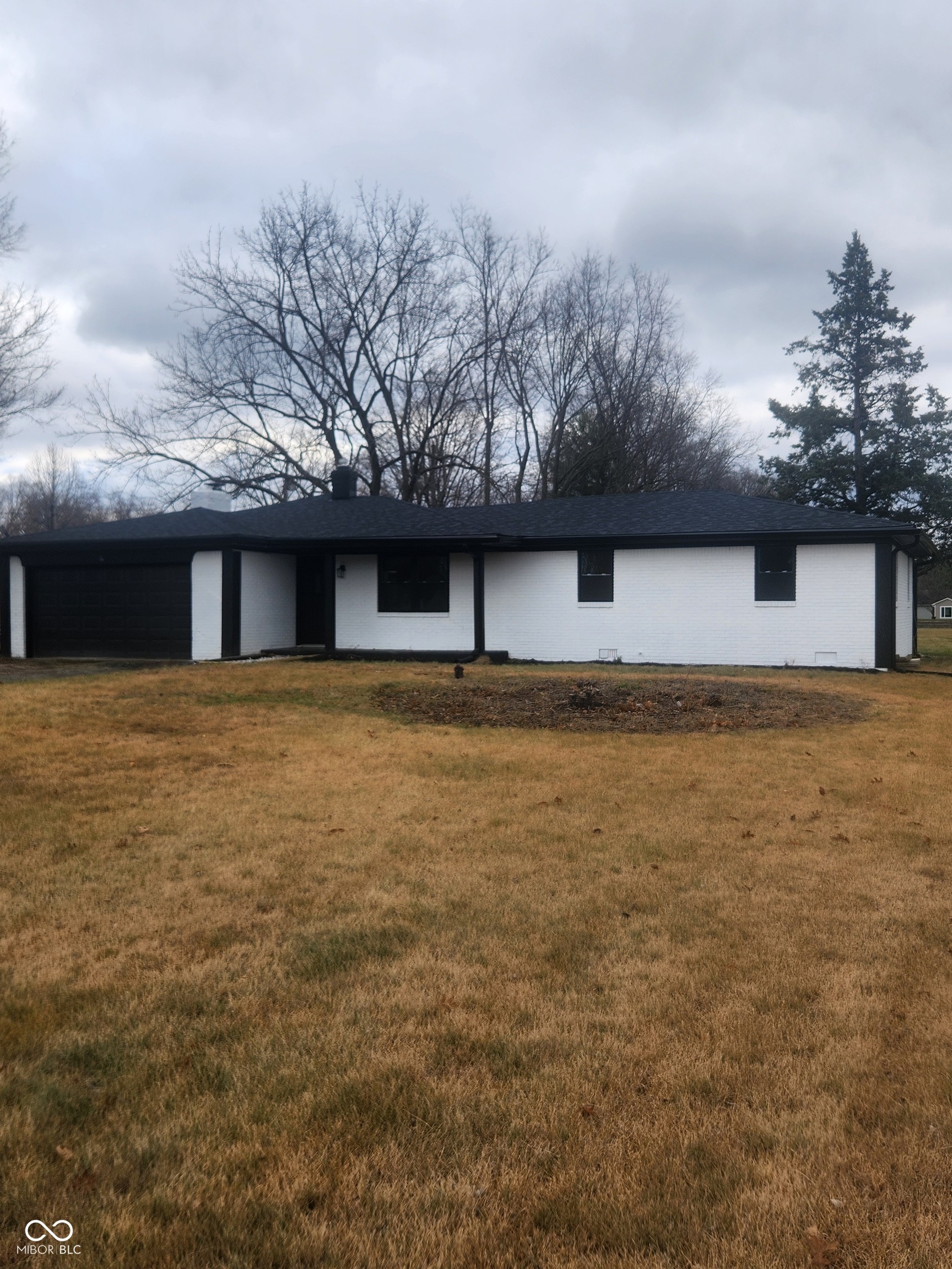 Property Photo: 6805 E County Road 100 S IN 46123