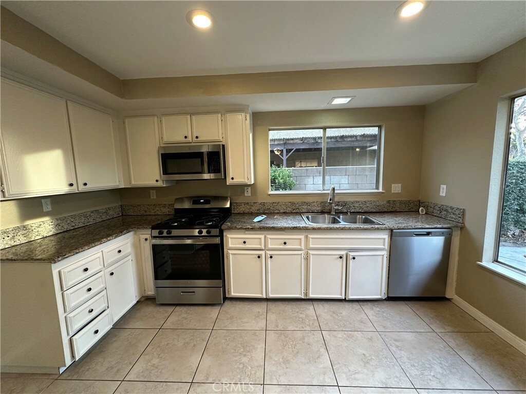 Property Photo:  13564 Daisy Lane  CA 91710 