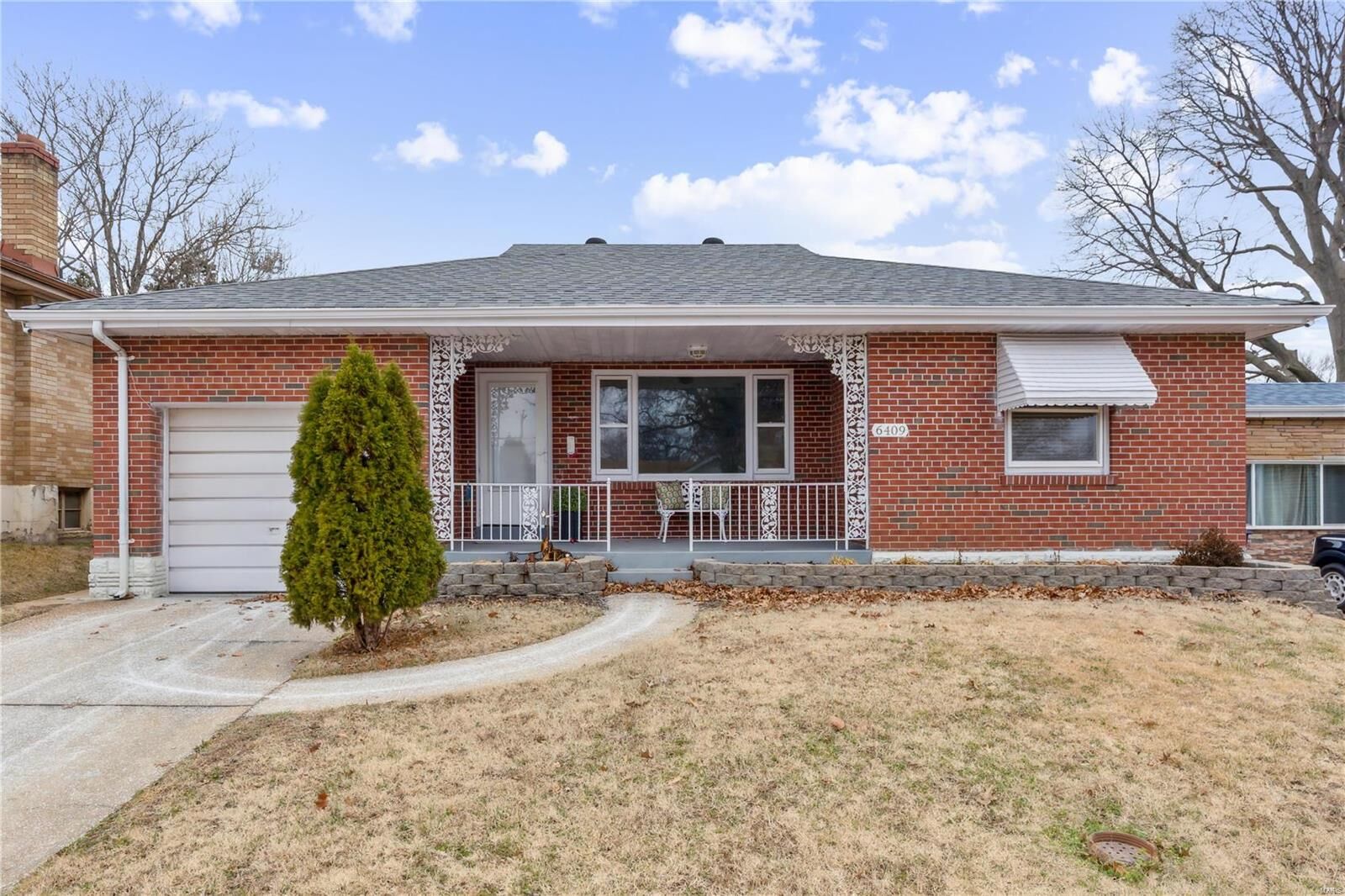 Property Photo: 6409 Lavernell Court MO 63116