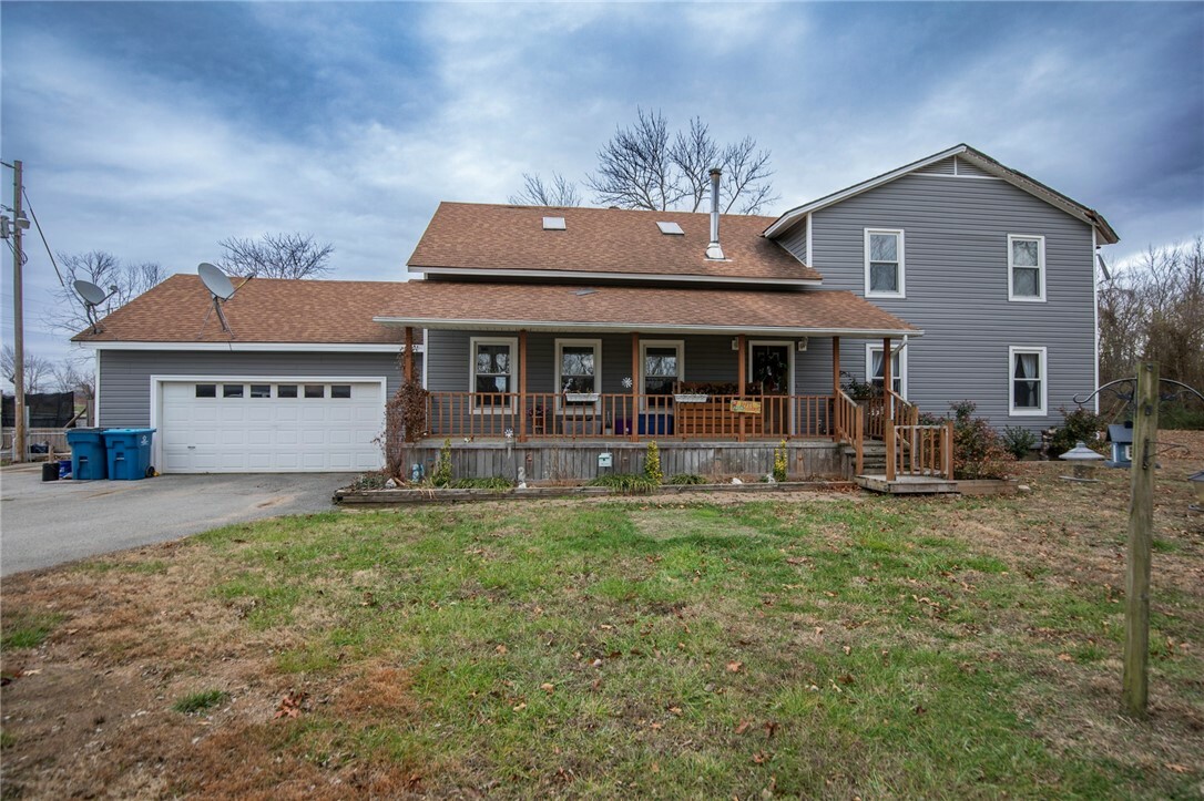 Property Photo:  1621 & 1623 Greenhouse Road  AR 72713 