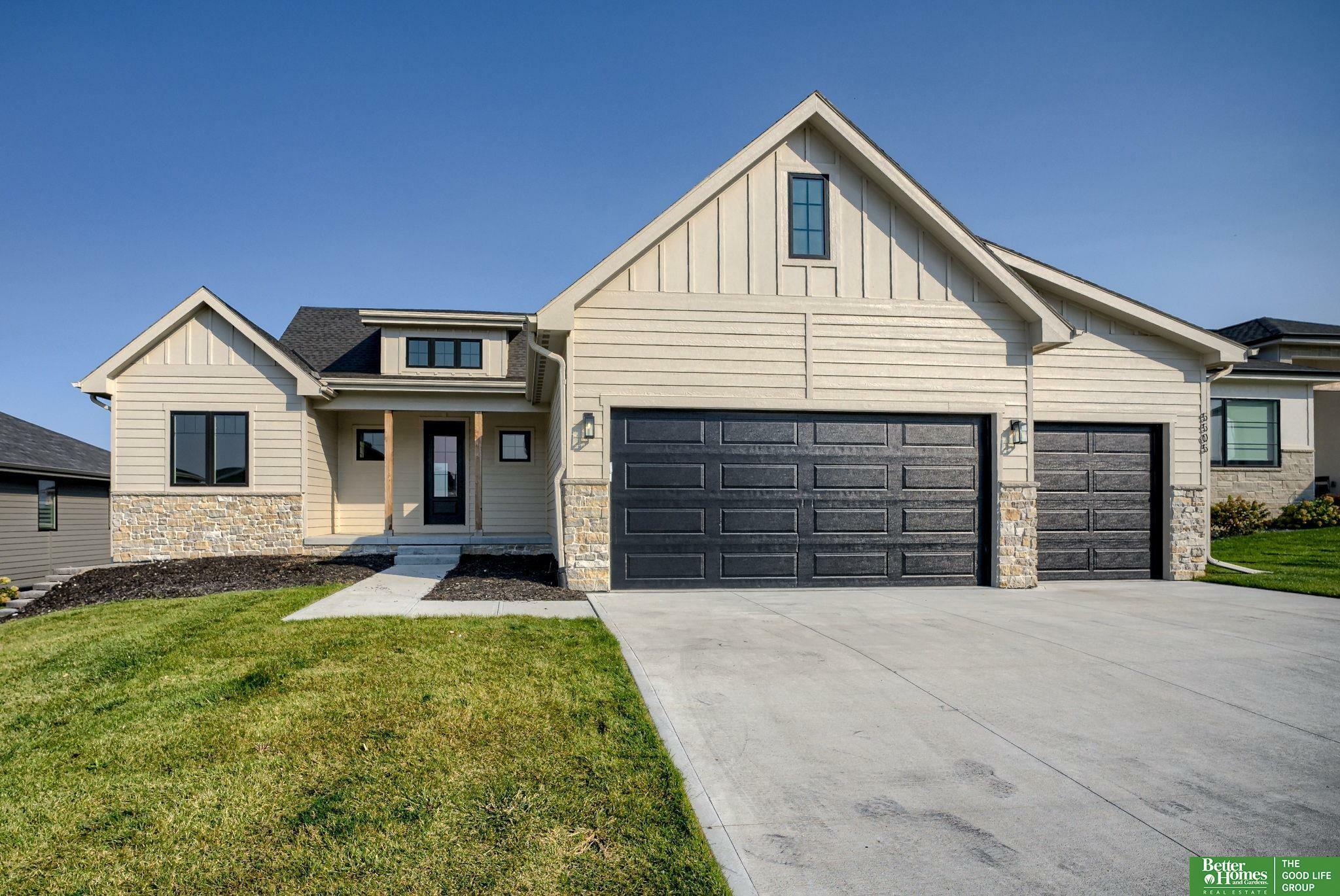 Property Photo: 5505 N 206th Street NE 68022