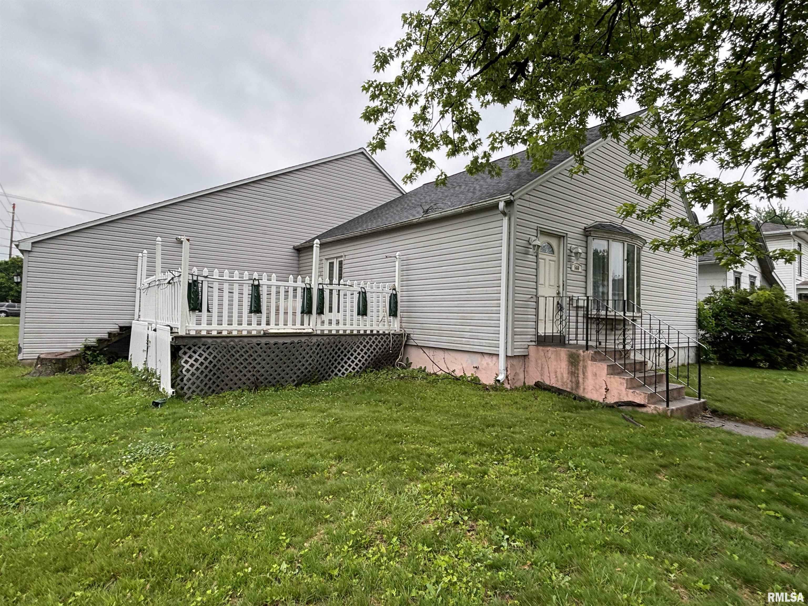 560 4th Avenue South  Clinton IA 52732 photo