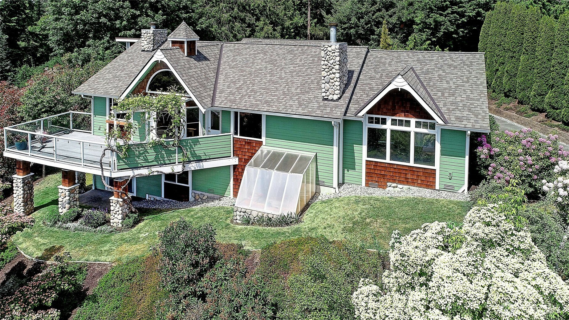 Property Photo: 337 Moana Drive WA 98282