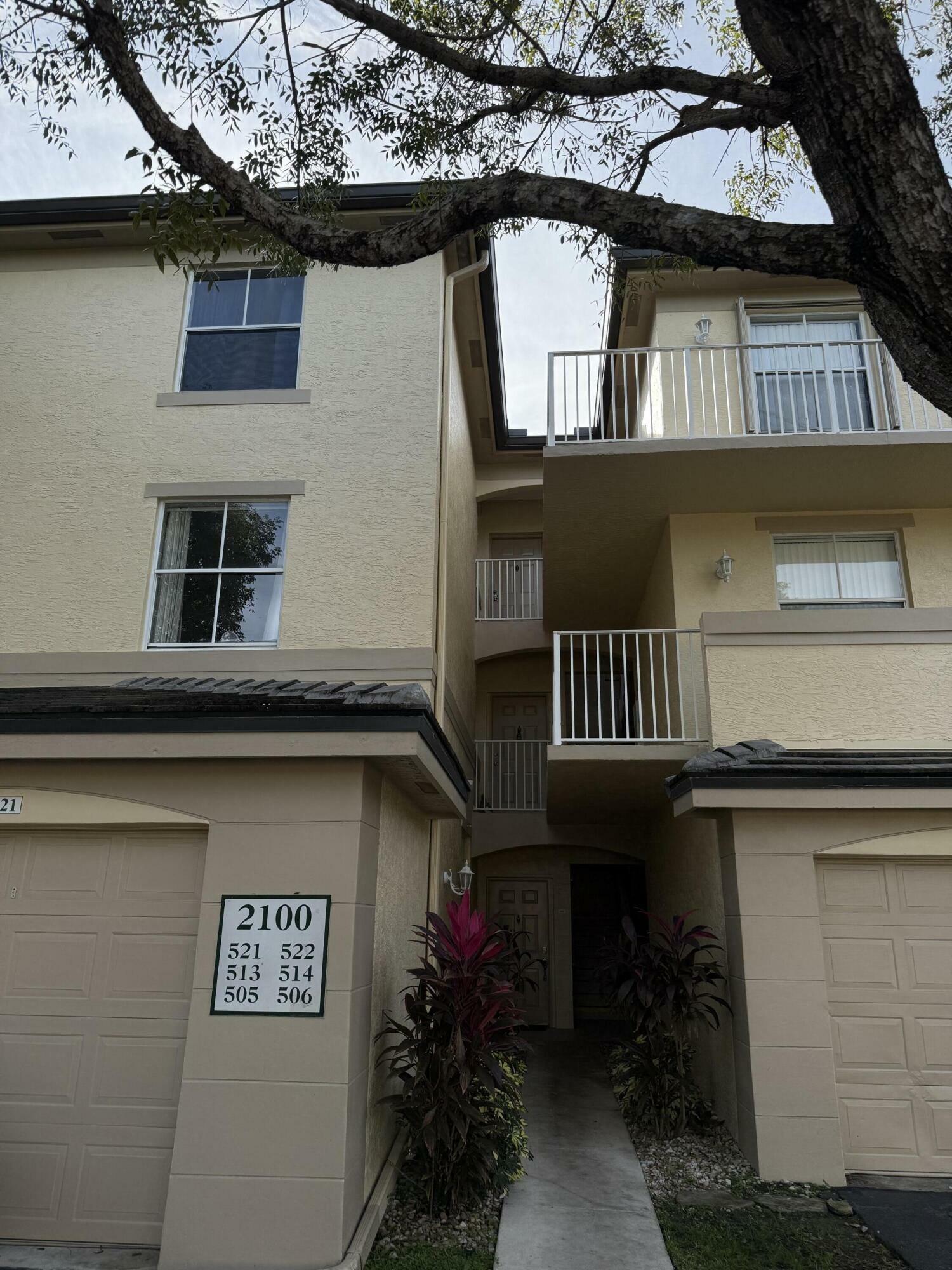 Property Photo:  2100 Greenview Shores Boulevard 521  FL 33414 