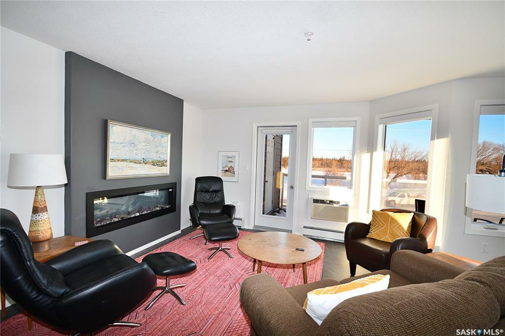 Property Photo:  395 River Street E 201  SK S6V 0A3 