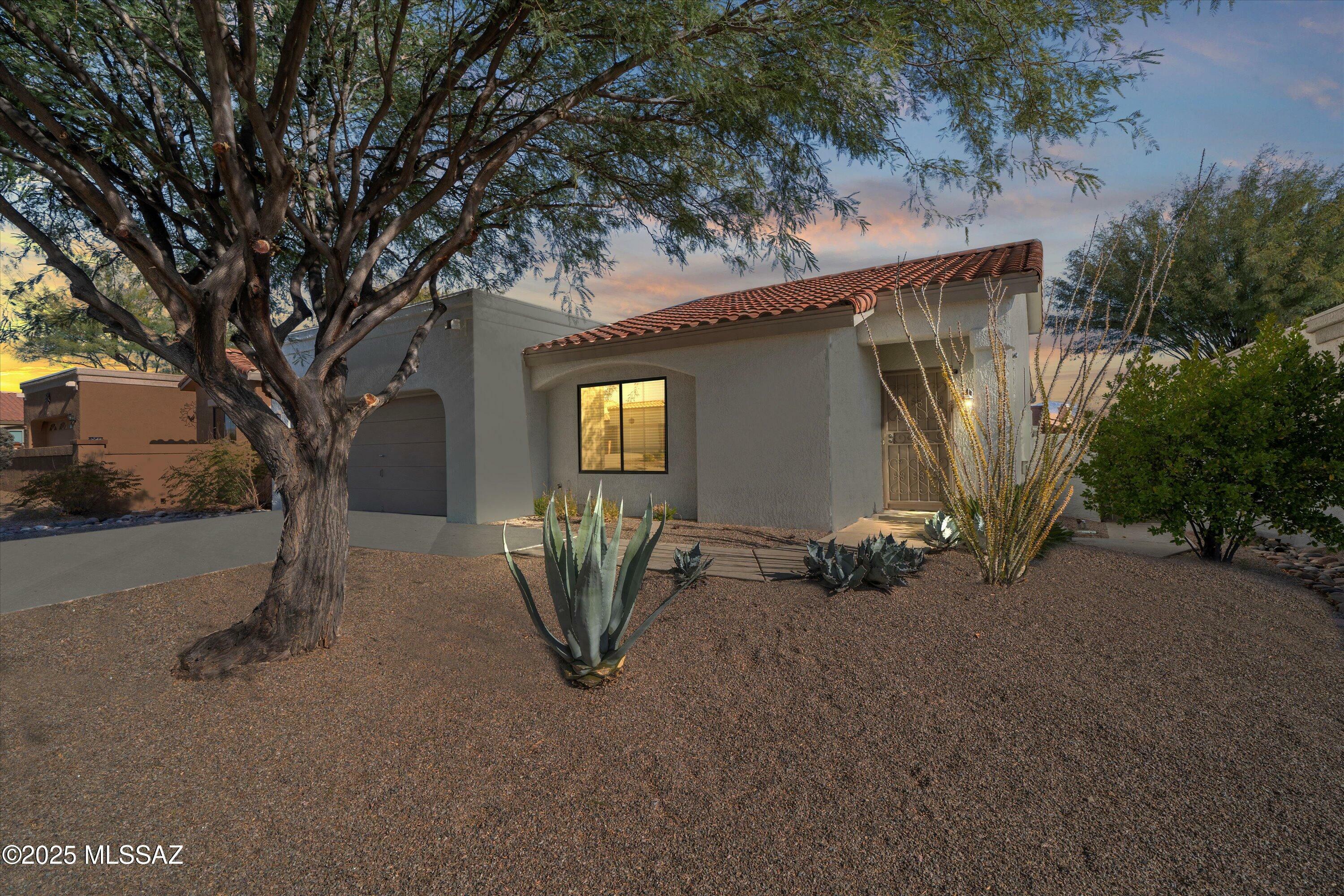 Property Photo:  14324 N Copperstone Drive  AZ 85755 