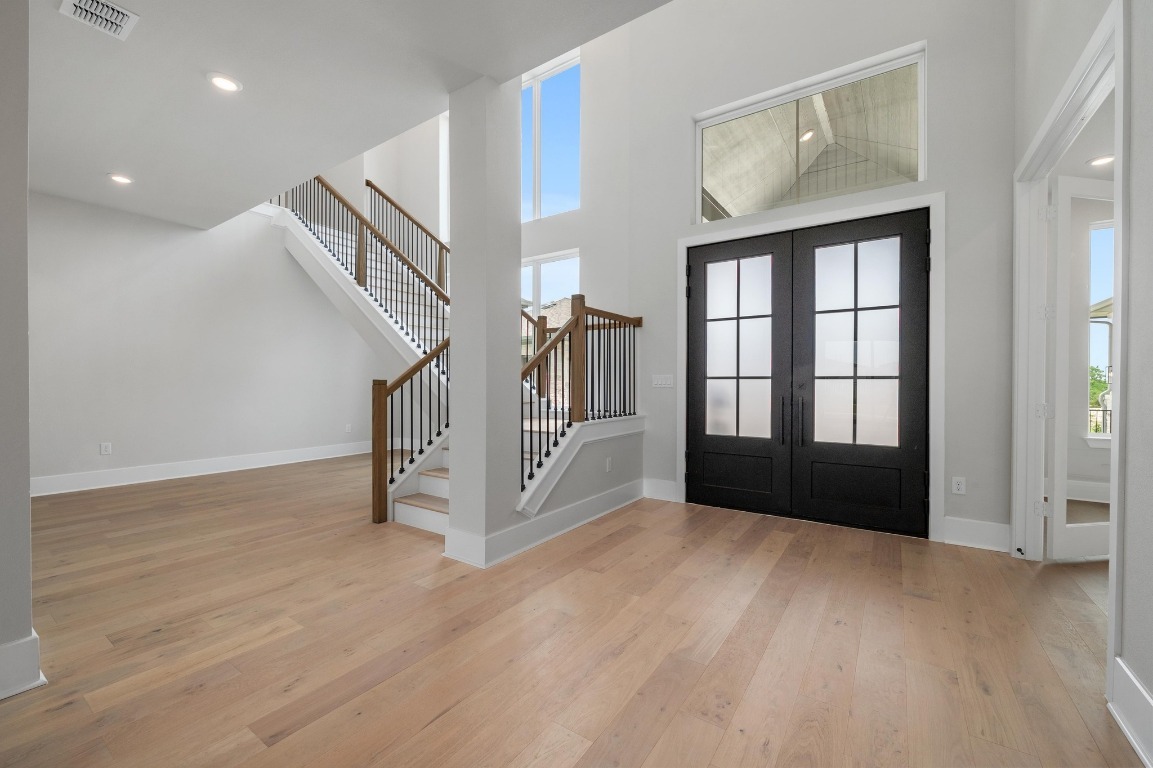 Property Photo: 917 Bristol Creek Bend TX 78738