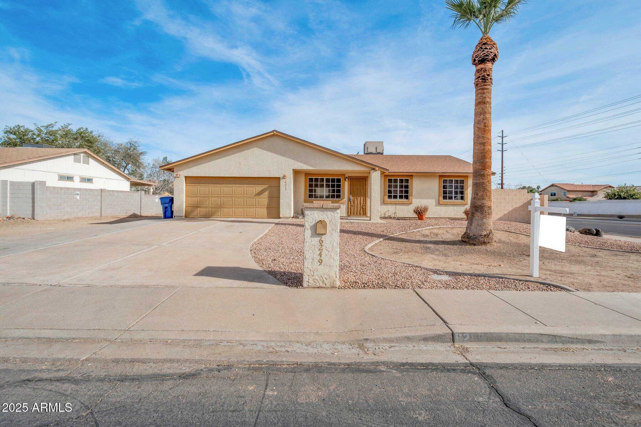 Property Photo:  6249 S Parkside Drive  AZ 85283 