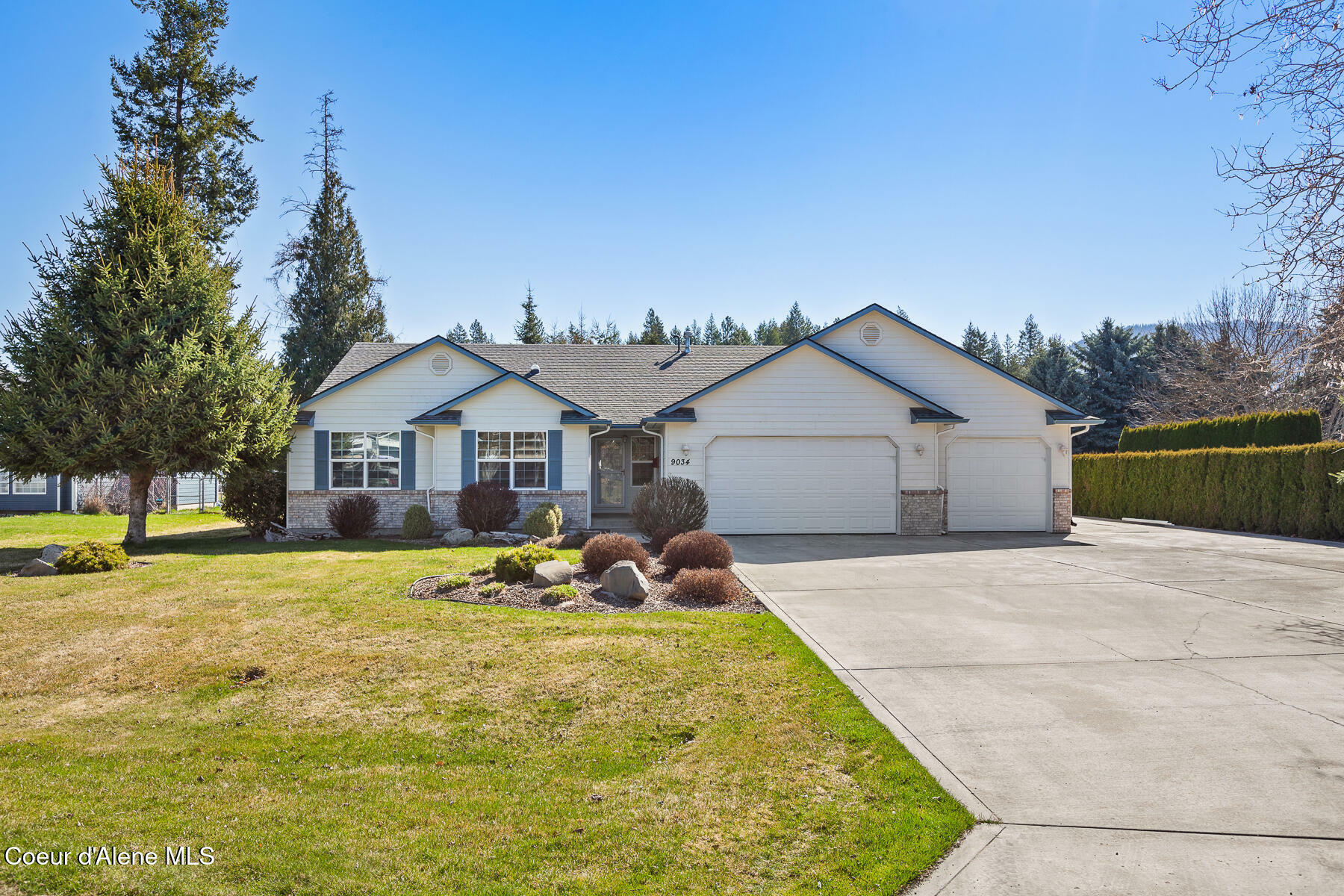 Property Photo:  9034 N Finucane Dr  ID 83835 