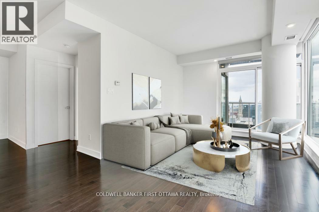 Property Photo:  179 Metcalfe Street 2504  ON K2P 1P7 