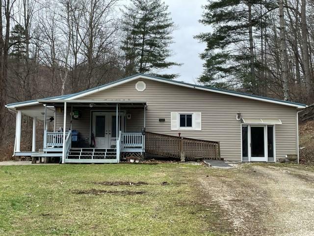 Property Photo: 1998 Little Lick Fork KY 41216