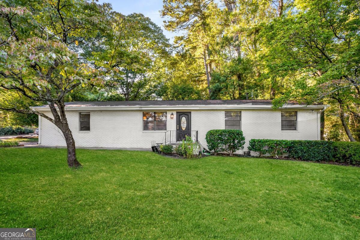 Property Photo: 330 Banberry Drive SE GA 30315