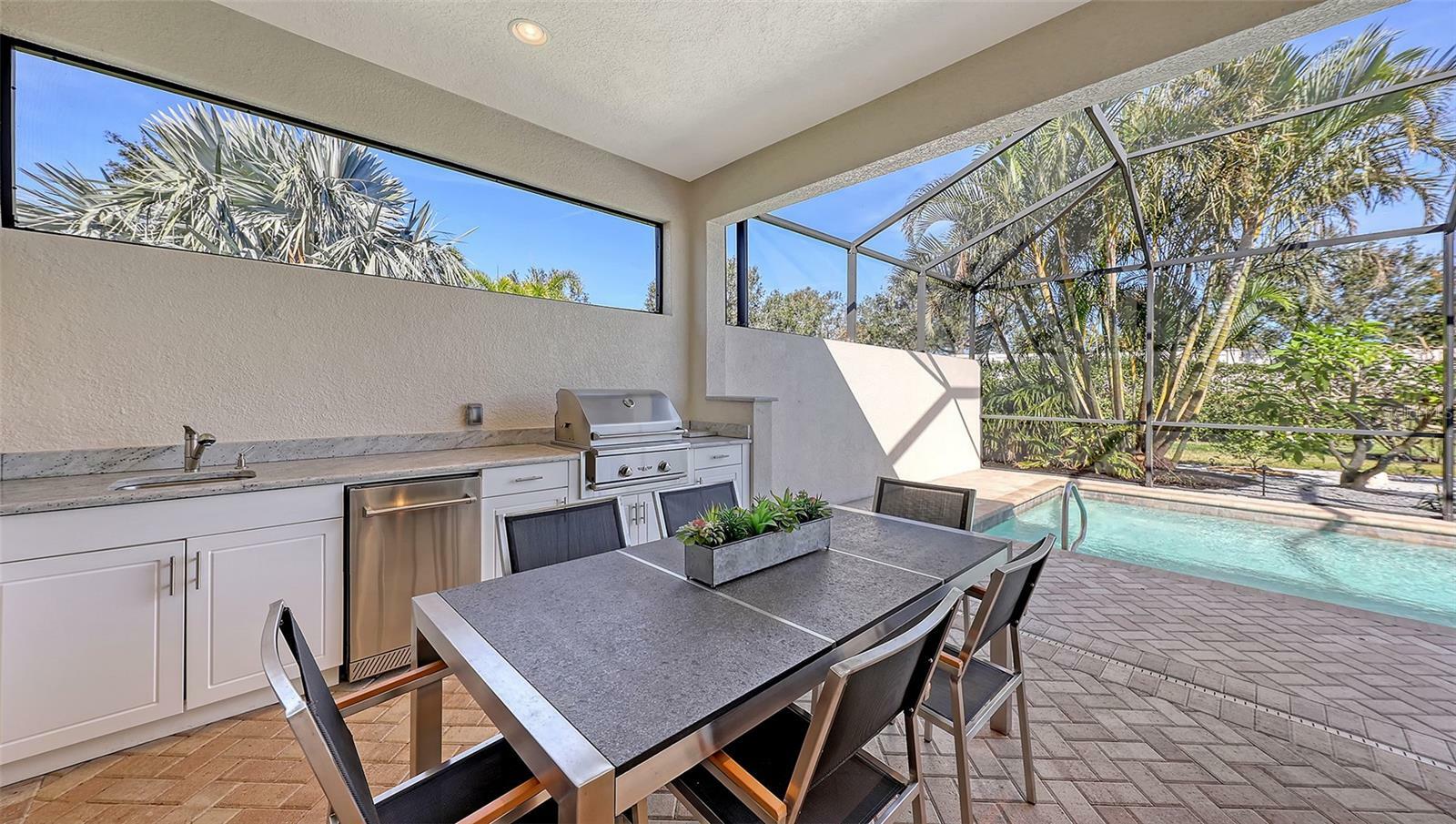 Property Photo: 10656 Glencorse Terrace FL 34211