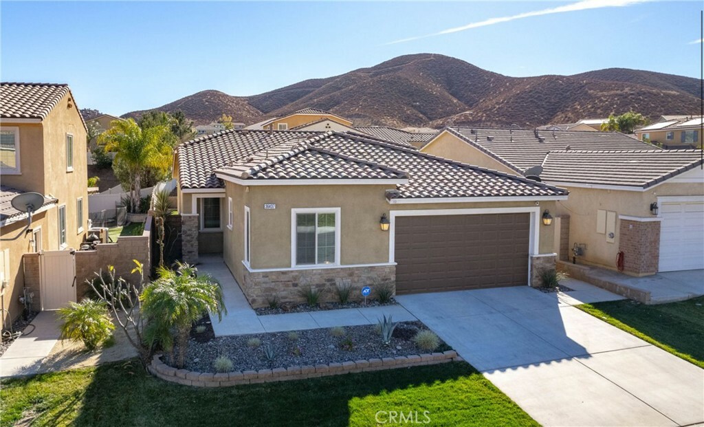 36437 Agave Road  Lake Elsinore CA 92532 photo