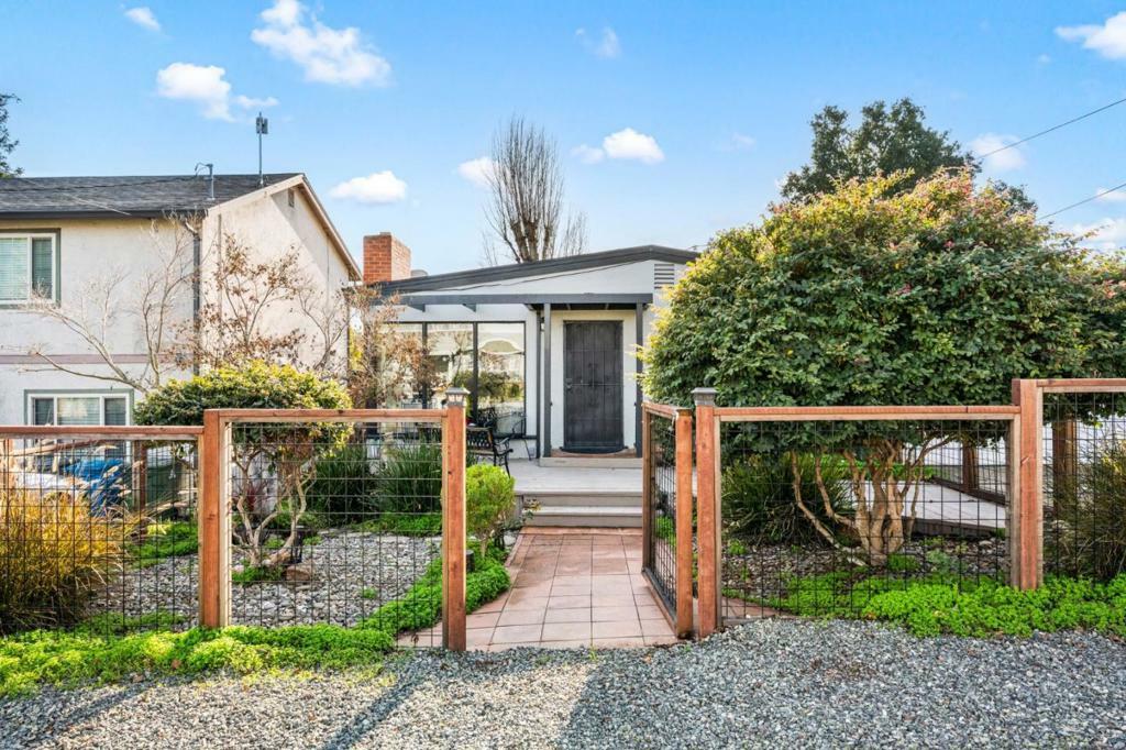 Property Photo:  1065 Hargus Avenue  CA 94591 