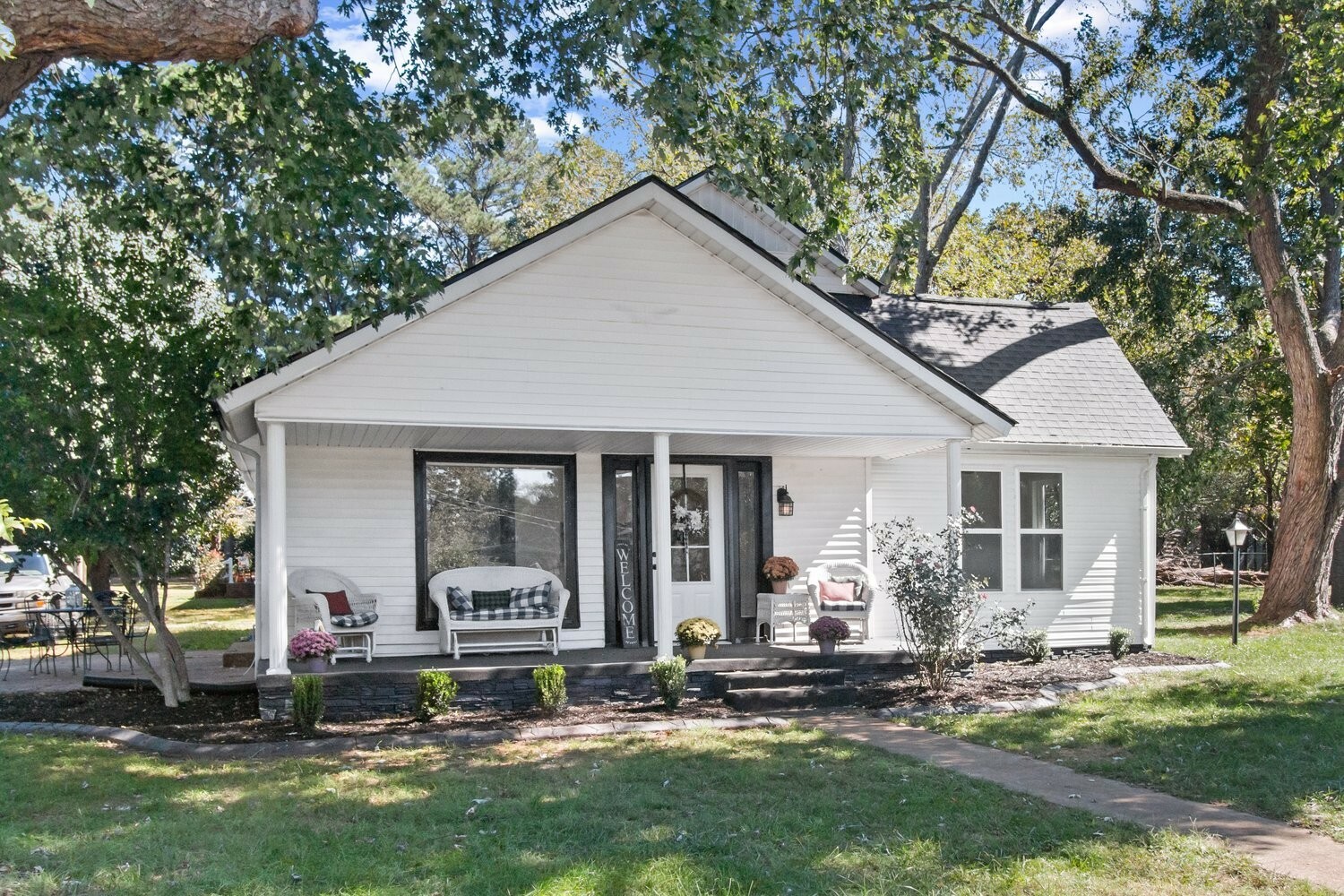 Property Photo:  908 Smith Ave  TN 38464 