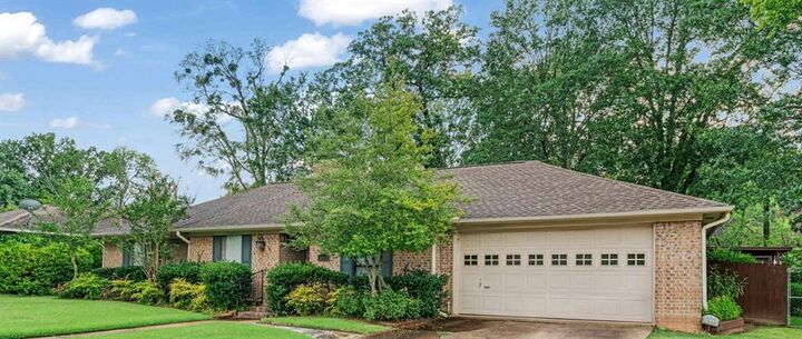 Property Photo:  1030 Laurel Lane  TX 75460 