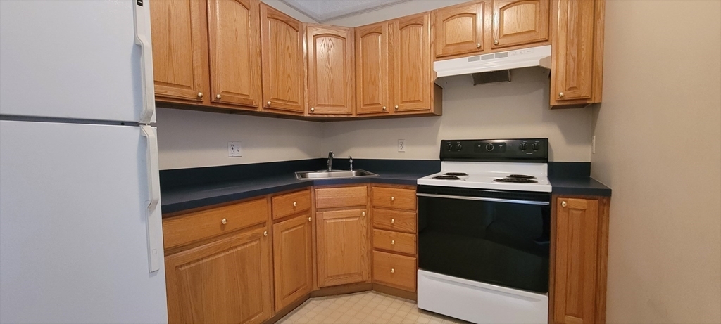 Property Photo:  33 Randolph St 11  MA 02351 