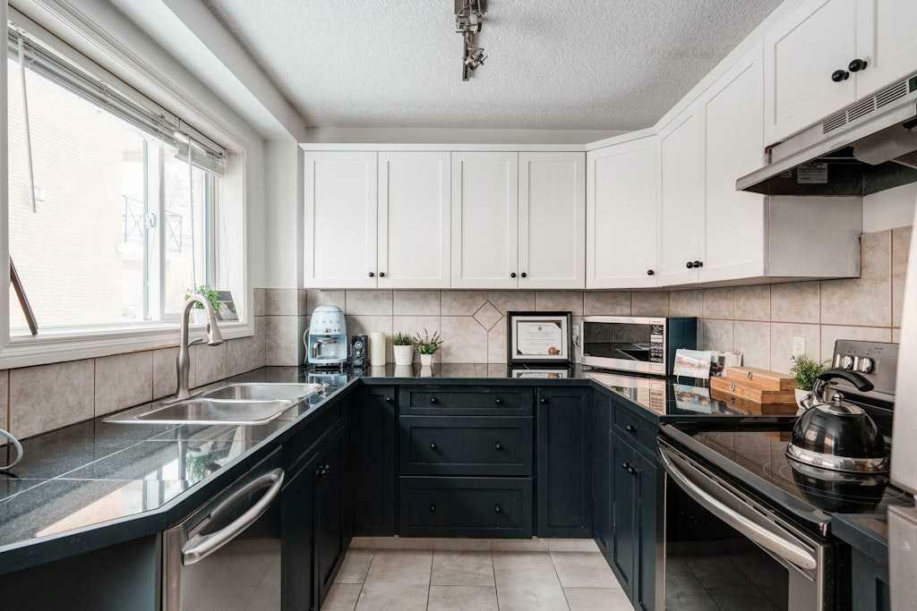 Photo de la propriété:  4915 8 Street SW 19  AB T2S 2P1 