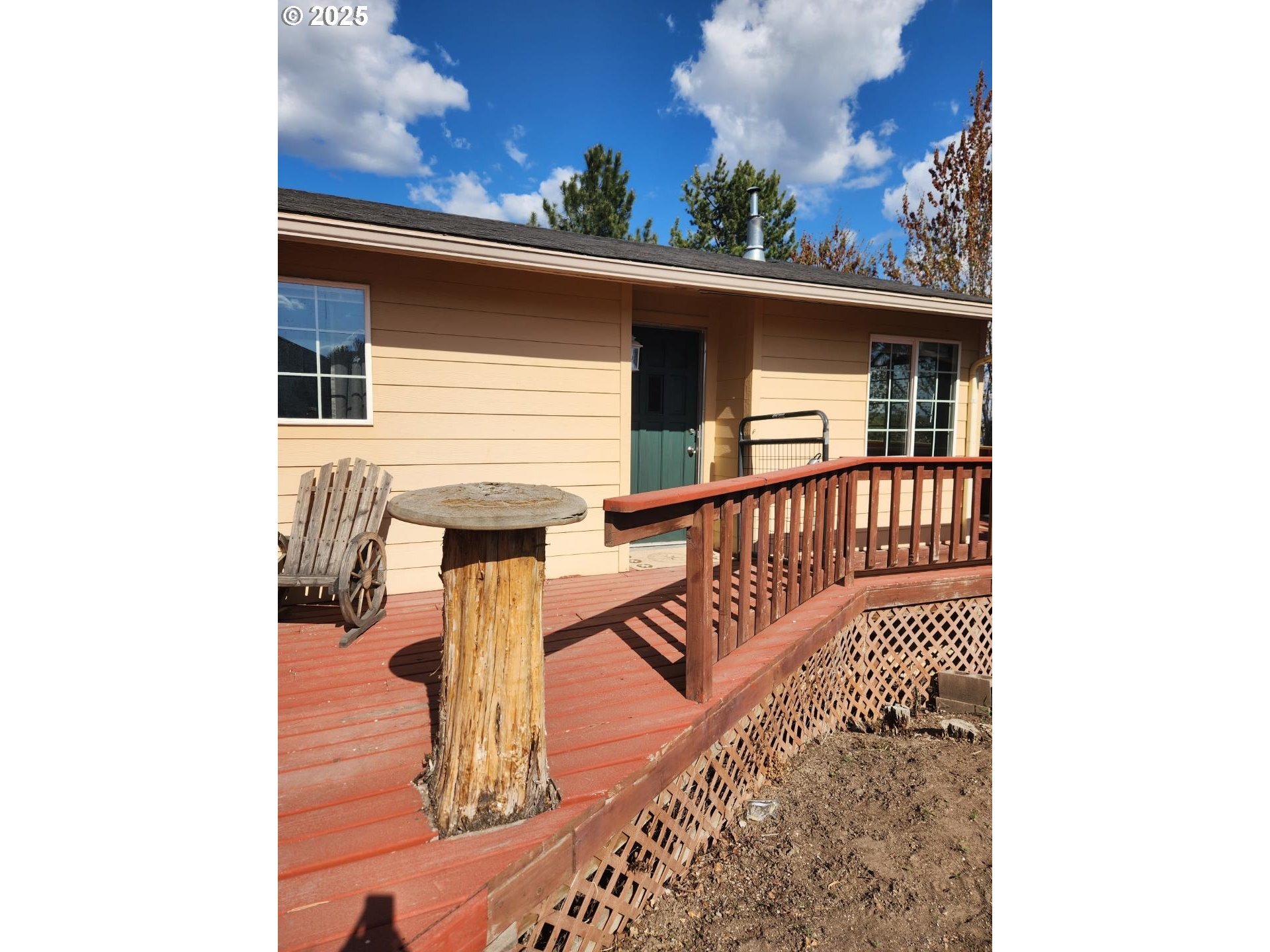 Property Photo: 11192 NW Jordan Ave NW OR 97754