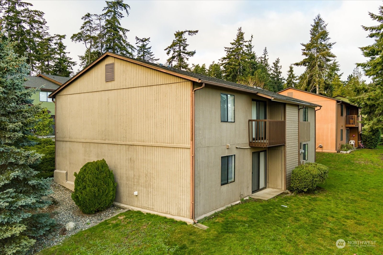 Property Photo:  690 NW Atalanta Way Bldg D  WA 98277 