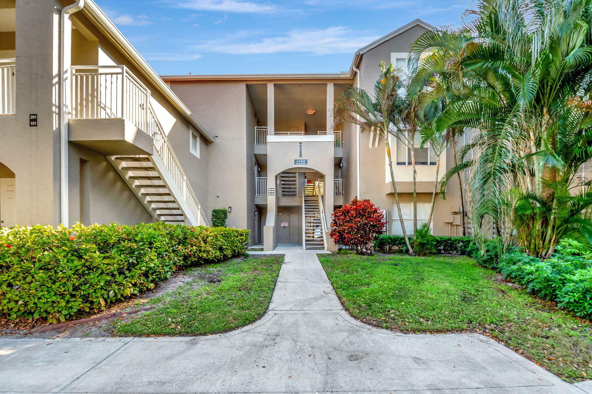 Property Photo:  1760 Palm Cove Boulevard 5-202  FL 33445 