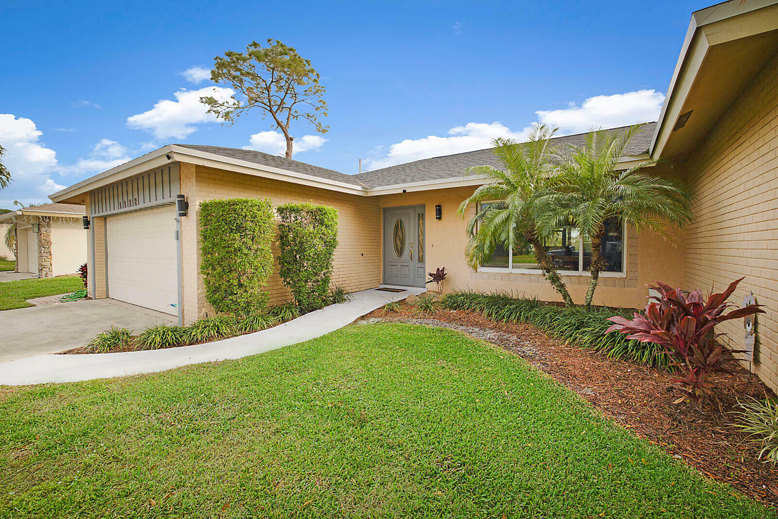 Property Photo:  4422 Brandywine Drive  FL 33487 