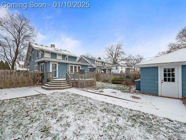 Property Photo:  327 W Hudson Avenue  MI 48067 