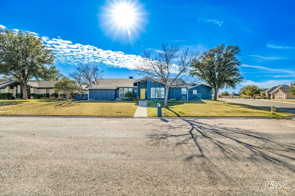 Property Photo:  3625 Willowbrook Dr  TX 76904 