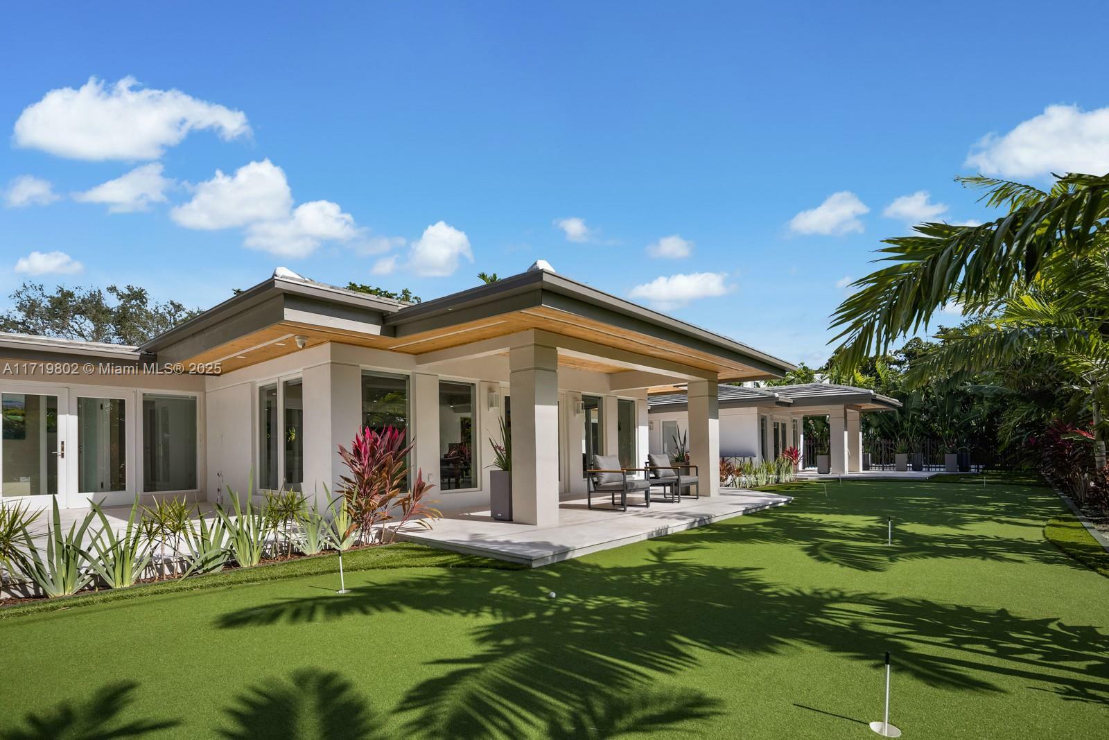 Property Photo: 4144 Pinta Ct FL 33146