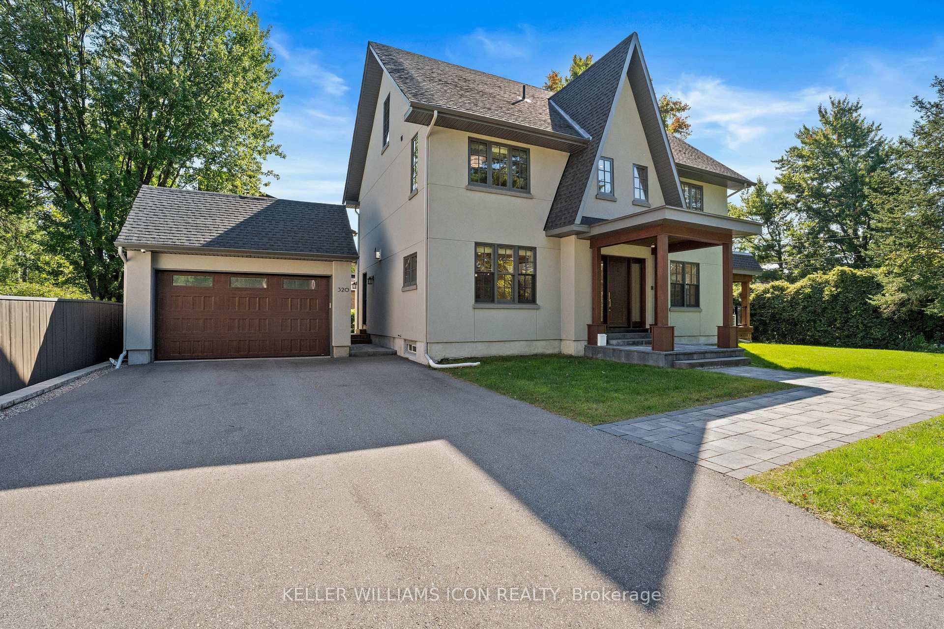 Property Photo: 320 Hillcrest Road ON K1M 0M5