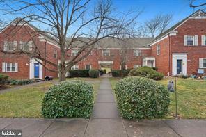 1403 Martha Custis Drive  Alexandria VA 22302 photo