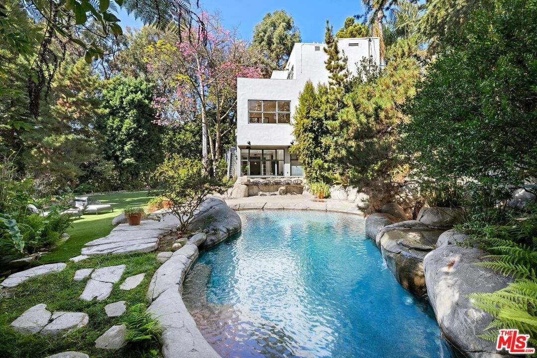 Property Photo:  2477 Canyon Oak Dr  CA 90068 