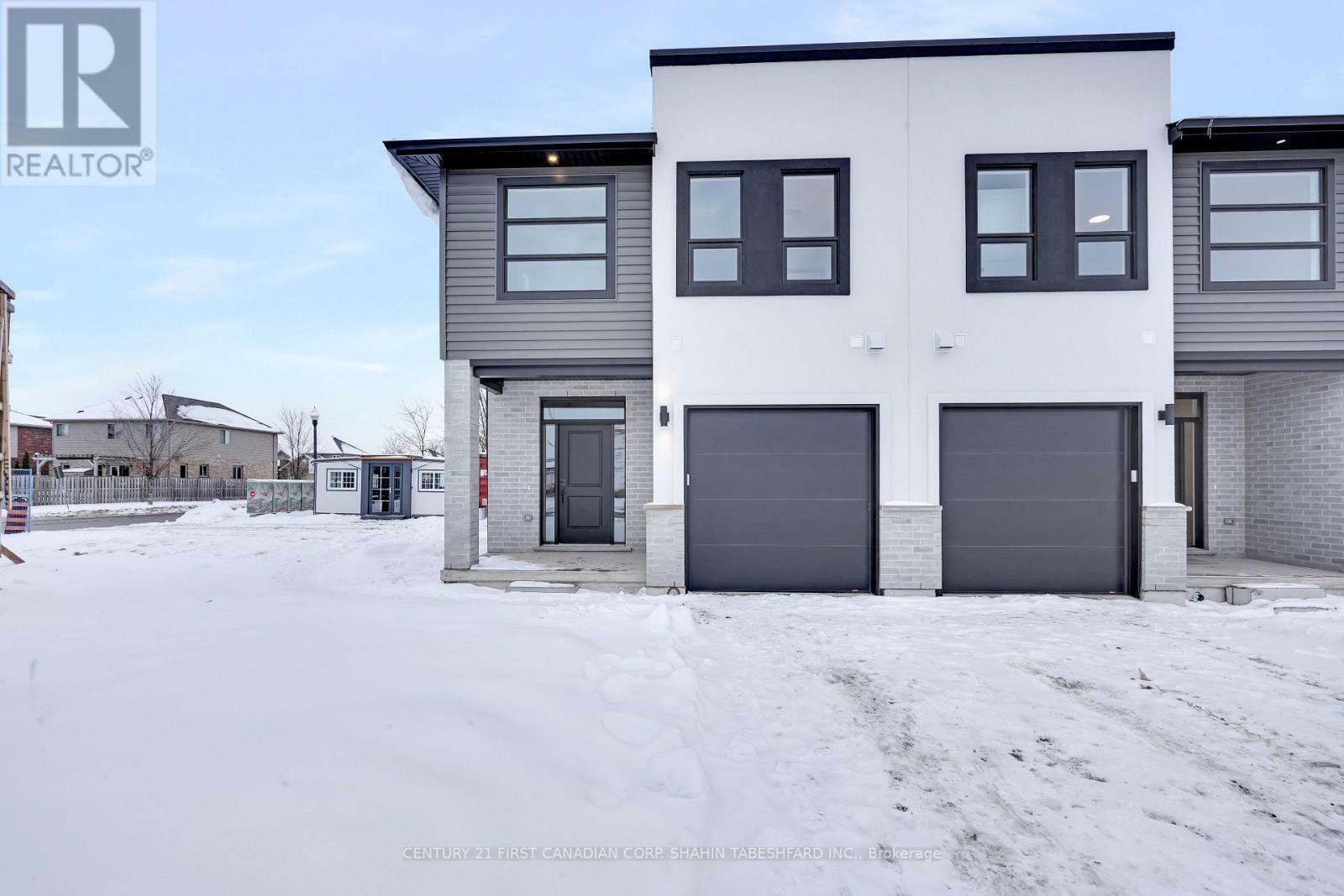 Property Photo:  829 Catalpa Square  ON N6G 5B1 