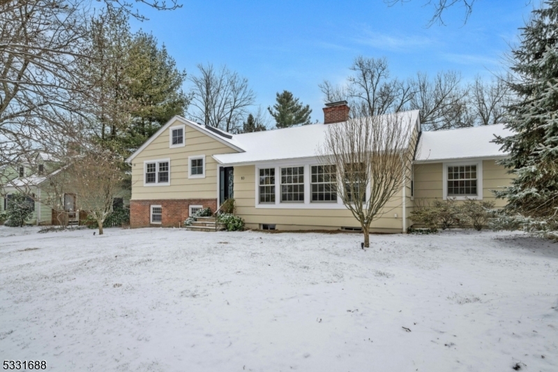 Property Photo:  10 Garden Rd  NJ 07901 