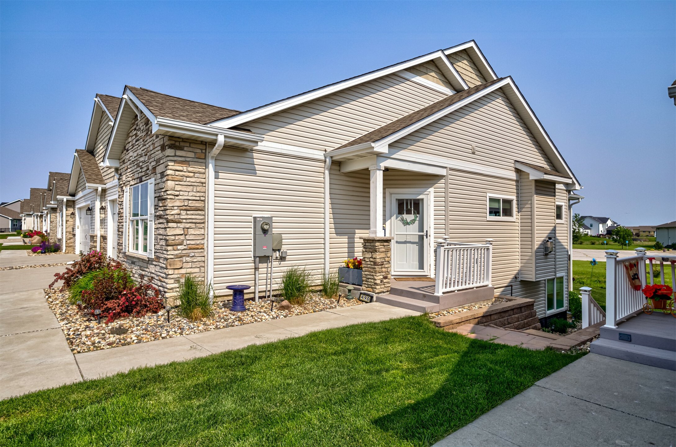 Property Photo: 490 Bella Vista Court IA 50124