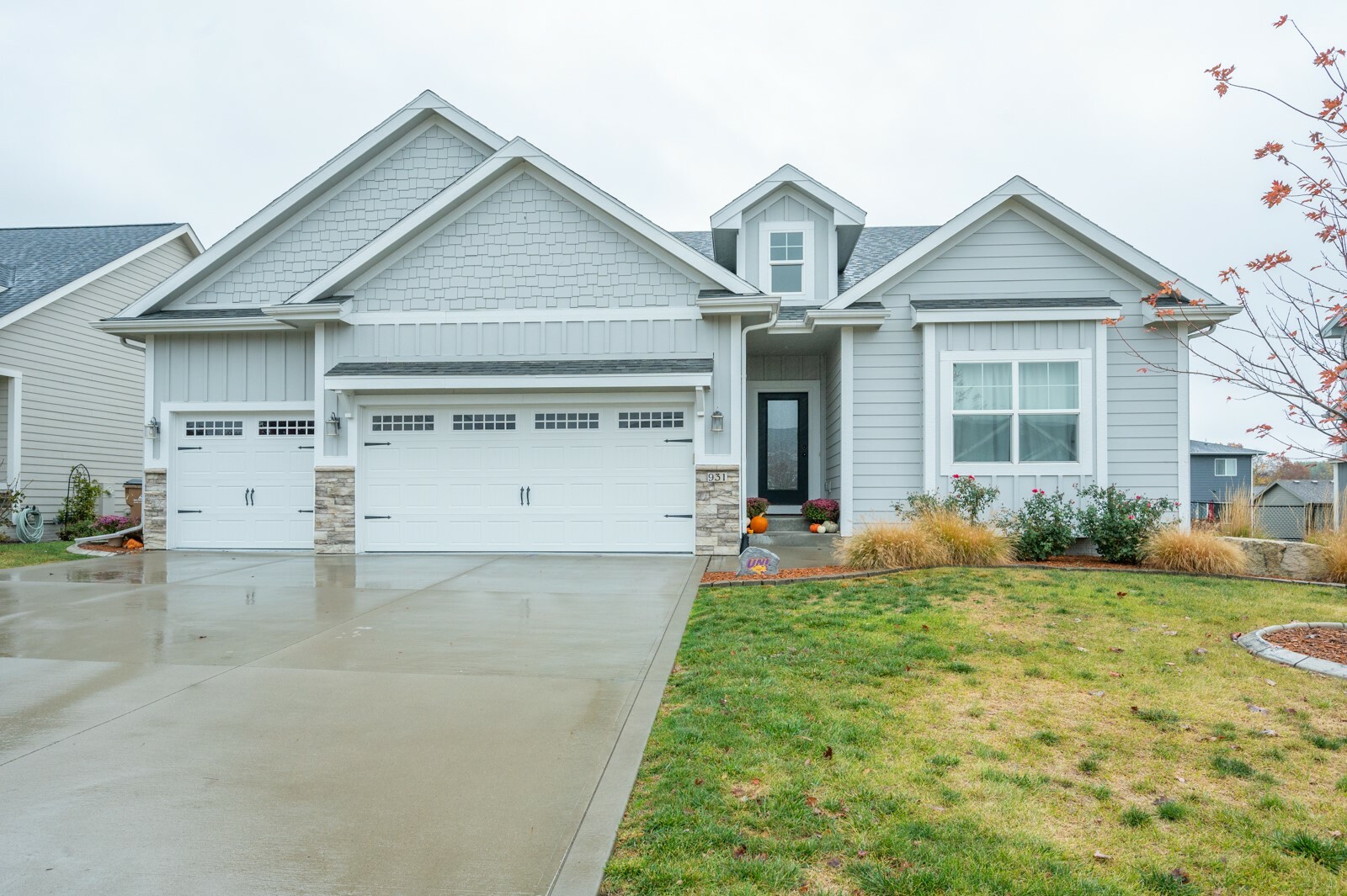 Property Photo:  931 Breakwater Place  IA 50226 