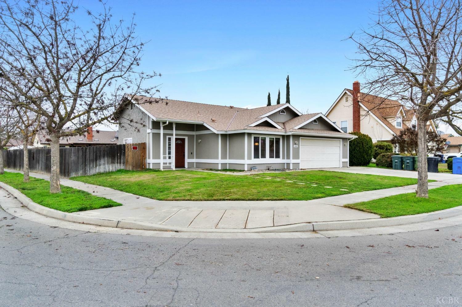 Property Photo:  1445 Pine Drive  CA 93245 